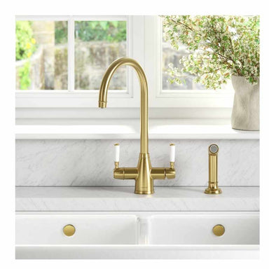 clearwater 4 in 1 tap installed in kitchen with hose