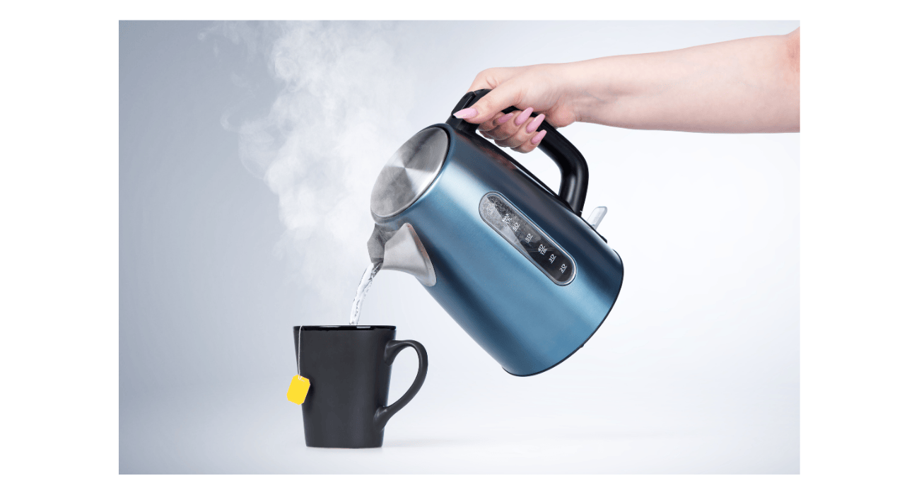 A kettle and cup